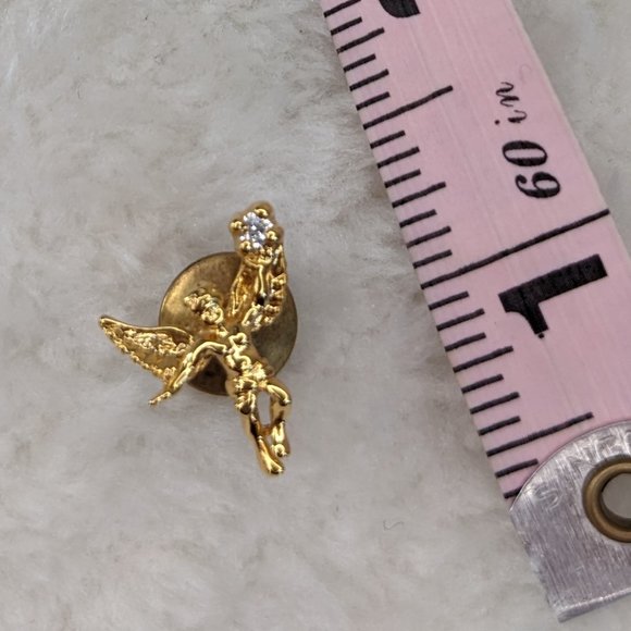 Vintage Tiny Gold Guardian Angel Pin, Holding a Tiny Diamond - Picture 2 of 3